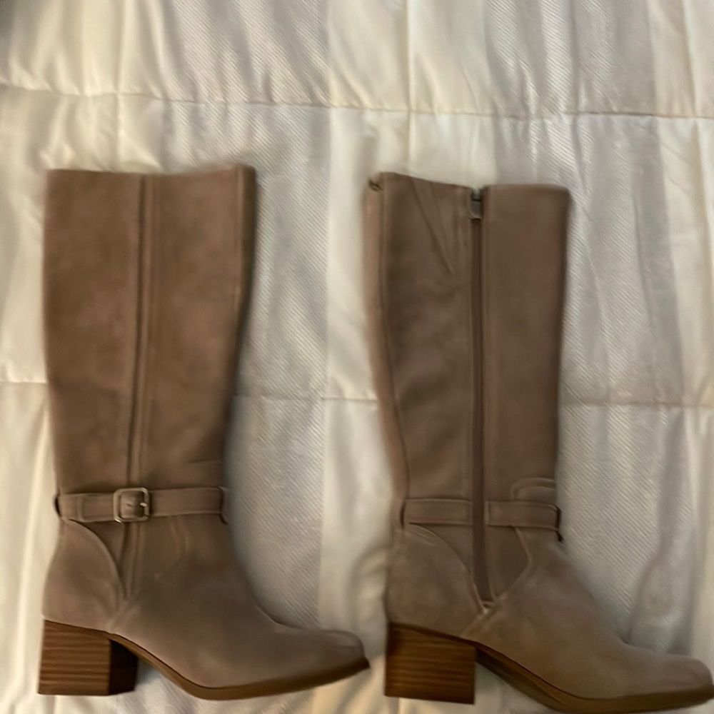 Koolaburra Uggs